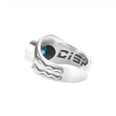 925
