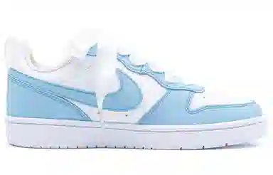 Nike Court Borough Low 520