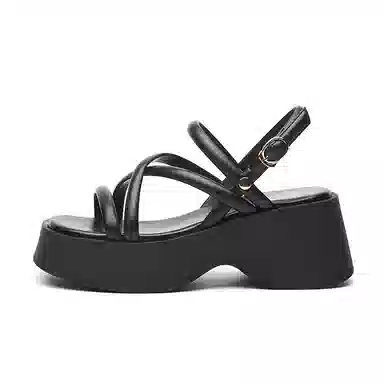 DAPHNE PU