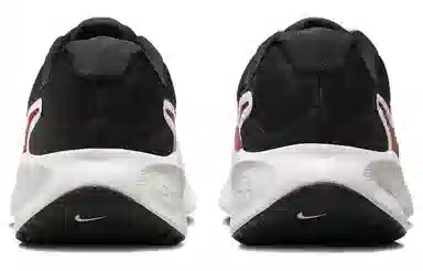 Nike Revolution 7