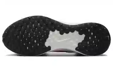 Nike Revolution 7
