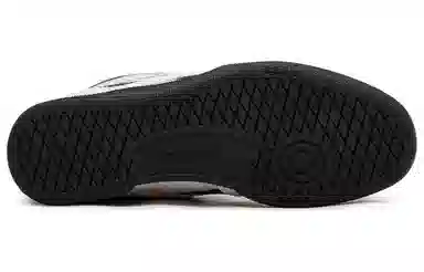 Reebok Club C Mid II Revenge