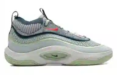 Nike Cosmic Unity 3