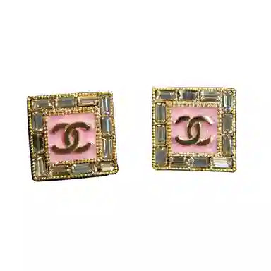 Chanel c