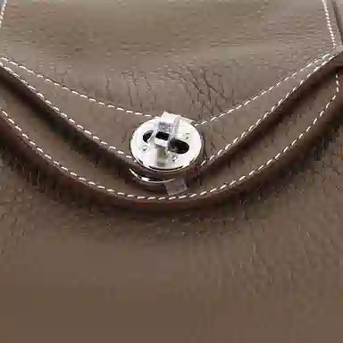HERMES Lindy 19 Taurillon Clemence 18 Etoupe
