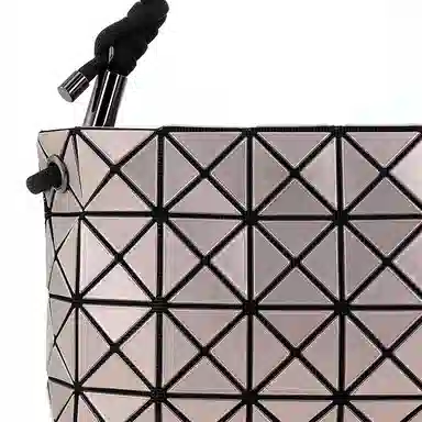 ISSEY MIYAKE Loop Metallic