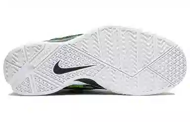 UNDEFEATED x Nike Zoom Kobe 1 Protro Green Camo (Silver Lake)