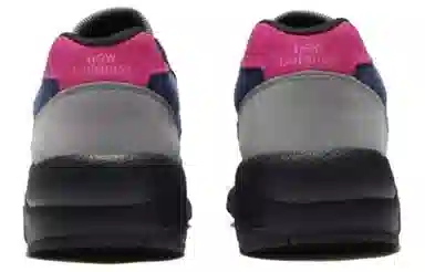 Levi's x New Balance 580