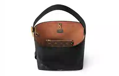 LOUIS VUITTON Low Key Hobo MM