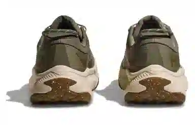 HOKA ONE ONE Transport