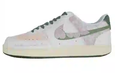 Nike Court Borough Low