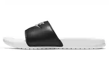 Nike Benassi