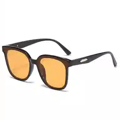 SOMAN UV400