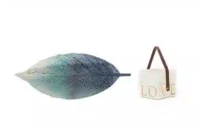 CHIMERA Embroidered Leaf Hair Clip