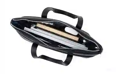 马莎兰缇 高级感商务通勤潮流大容量 牛皮 电脑包公文包单肩斜挎手提包 常规 男款 黑色