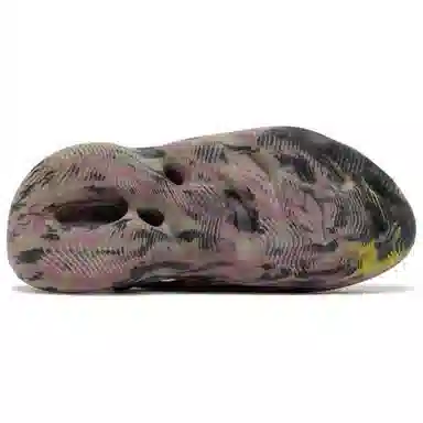 adidas Yeezy Foam Runner "MX Carbon"