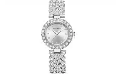 Katie Ermilio 29 KE-2306Y-1