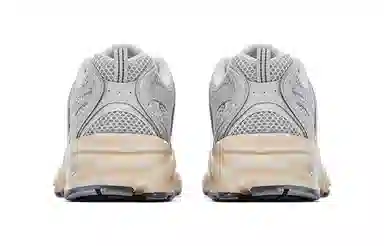 New Balance 530 Silver