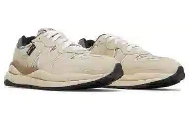 New Balance 5740 Beige