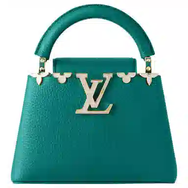 LOUIS VUITTON Capucines Taurillon