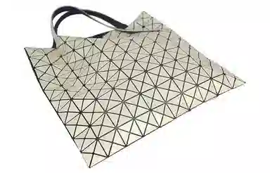 ISSEY MIYAKE Prism Polarization Tote