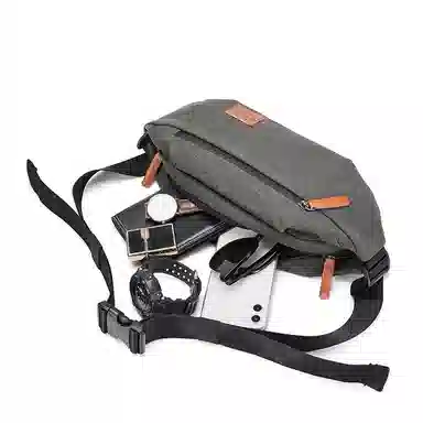 波斯丹顿 潮流质感高级 织物 胸包 常规 男女同款情侣款 灰色