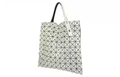 ISSEY MIYAKE Prism Polarization Tote