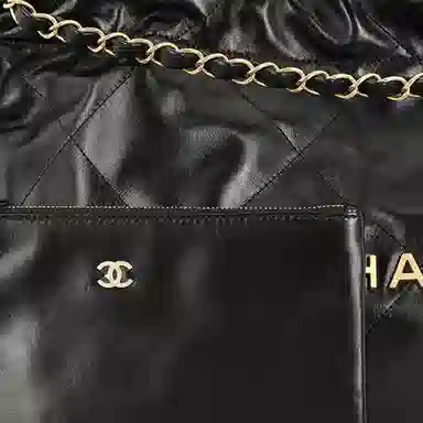 CHANEL 22Bag 24C