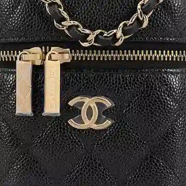 CHANEL 22C Box Bag