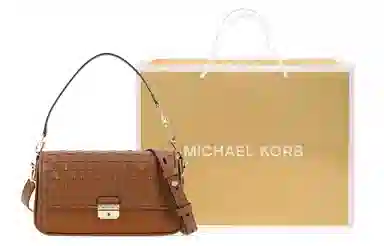 Michael Kors Bradshaw Brown