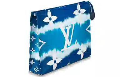 LOUIS VUITTON Escale Poche Toilette 26