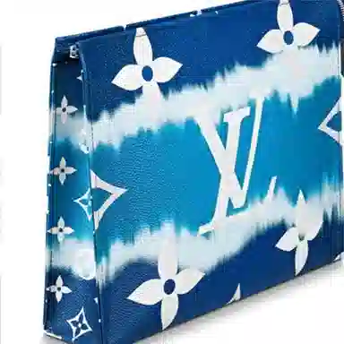 LOUIS VUITTON Escale Poche Toilette 26