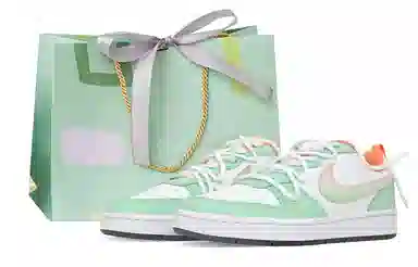 Nike Court Borough GS