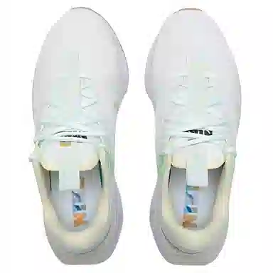 Nike Motiva White