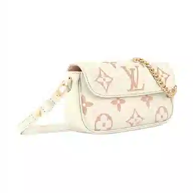 Louis Vuitton Ivy