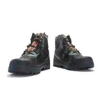 URBAN AUTHENTIC