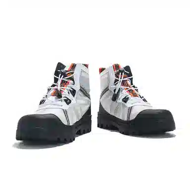 URBAN AUTHENTIC