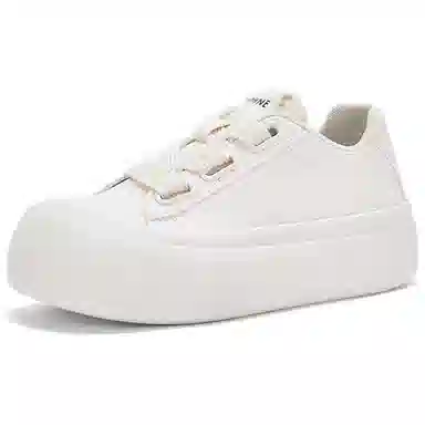 DAPHNE Low Top Sneakers