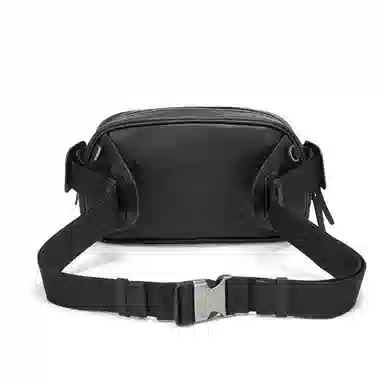 DOSRFINI Medium Black Leather Chest Bag