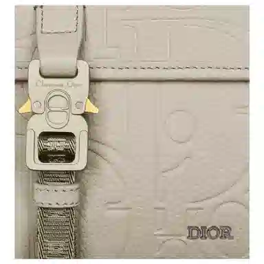 DIOR Hit The Road