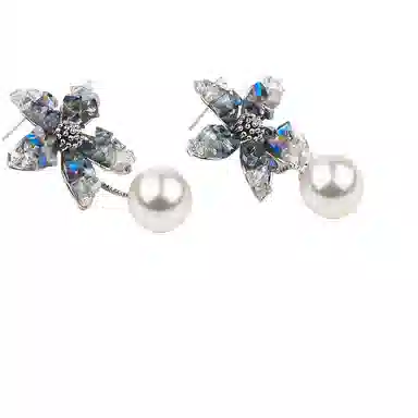 卡铂雅 潮流小众高级感小众设计感轻奢港风 合金 耳环 女款