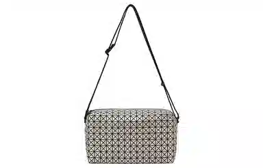 ISSEY MIYAKE SADDLE BAG