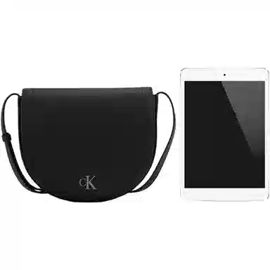 Calvin Klein Saddle Bag Space Black