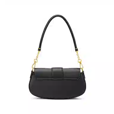 ROBERTA DI CAMERINO R