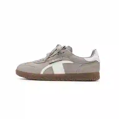 Champion Essentials Champ T-trainer T Logo