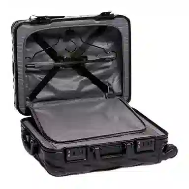 TUMI 19 Degree Aluminum Black