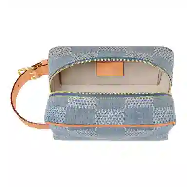 LOUIS VUITTON LOCKER DOPP KIT