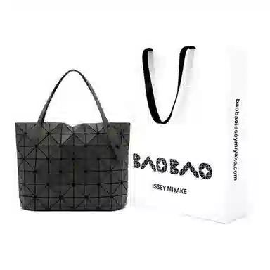Issey Miyake Rock Boston Bag Carbon Grey