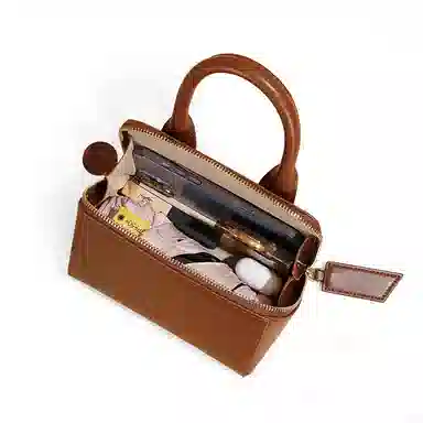 TOMATO&POTATO Triangle Bag