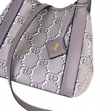 梦特娇 小众时尚通勤复古老花 合成革 单肩斜挎包 中号 女款 曜石黑/月石灰/椰奶白/果壳棕/琥珀色